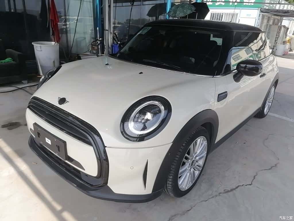 Mini Cooper, 2023 1