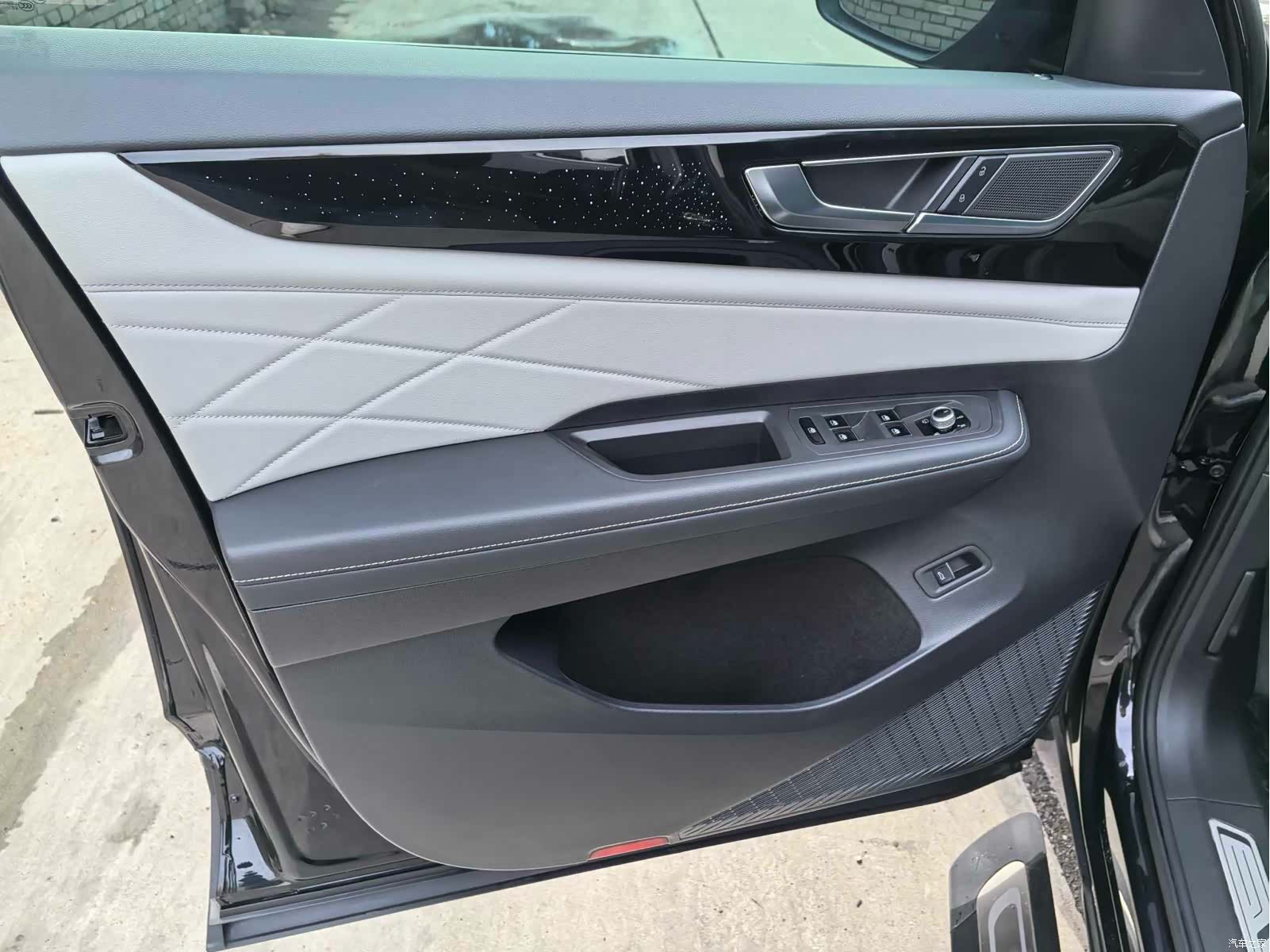 Volkswagen Teramont, 2024 17