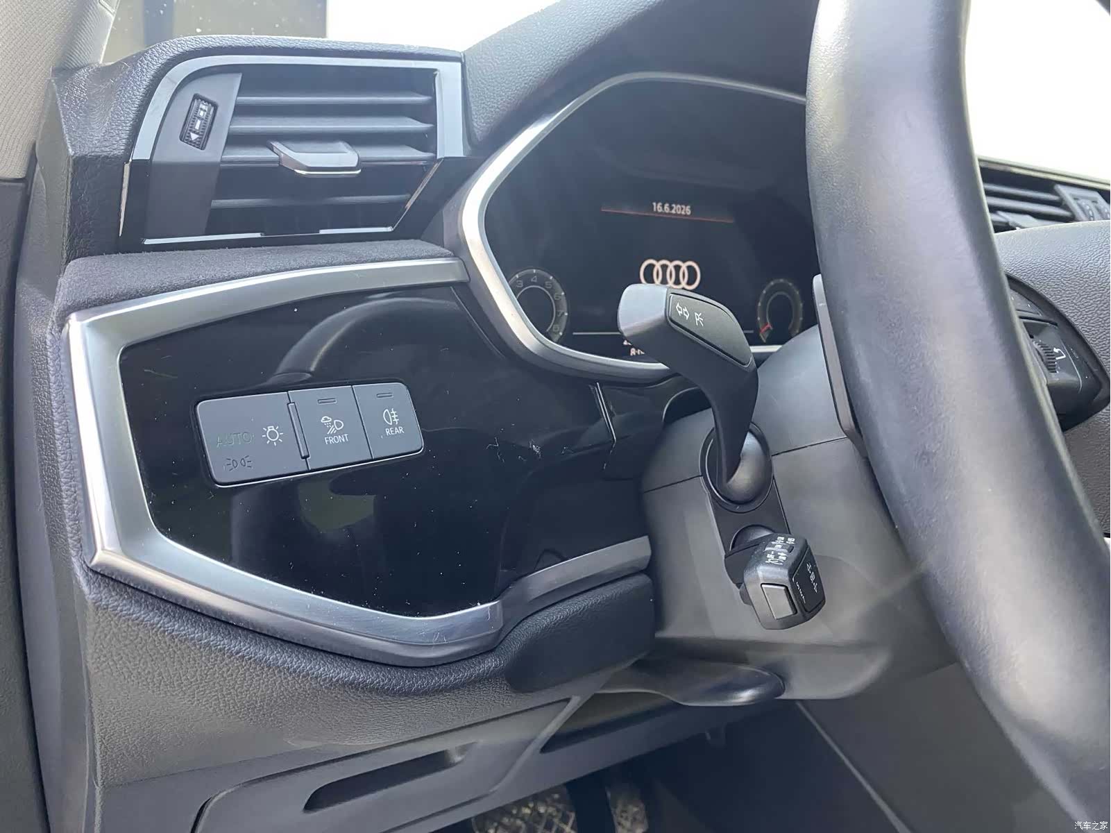 Audi Q3, 2022 12