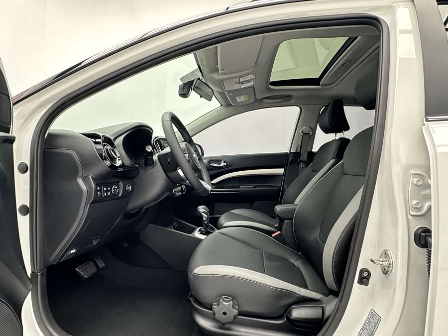 Kia Stonic 2023, фото 4
