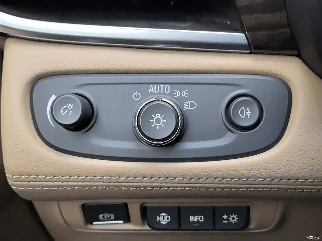 Buick GL8, 2017 21