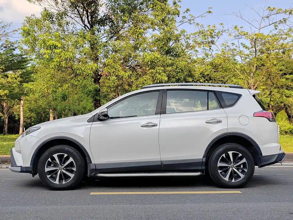 Toyota RAV4 Rongfang