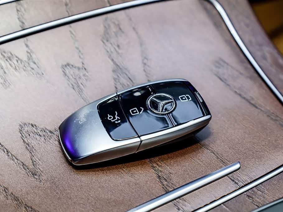 Mercedes-Benz E-class Mercedes-Benz E-class