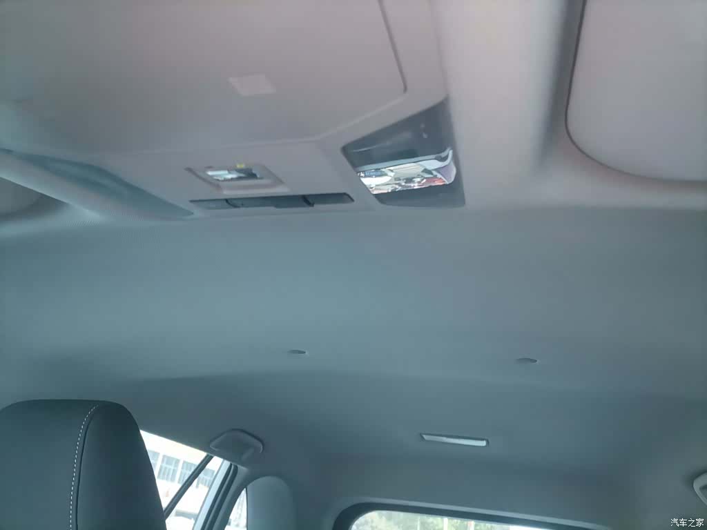 Toyota RAV4, 2024 14
