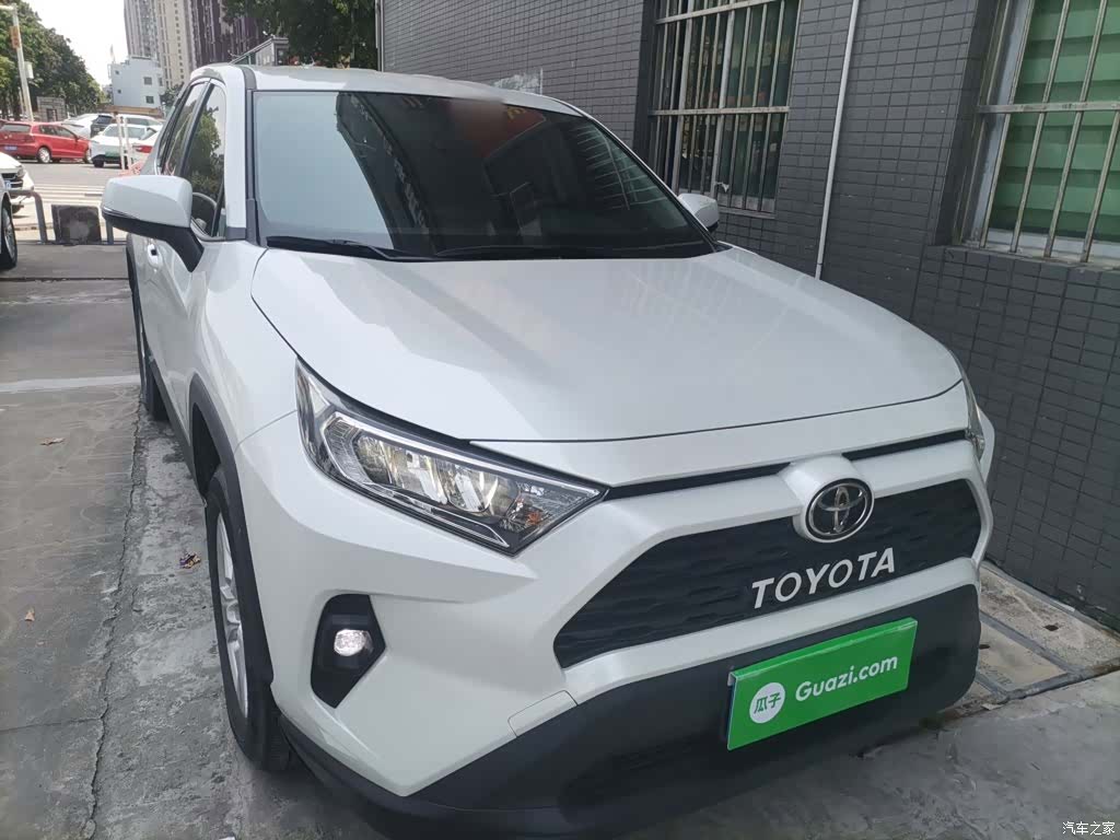 Toyota RAV4, 2024 22