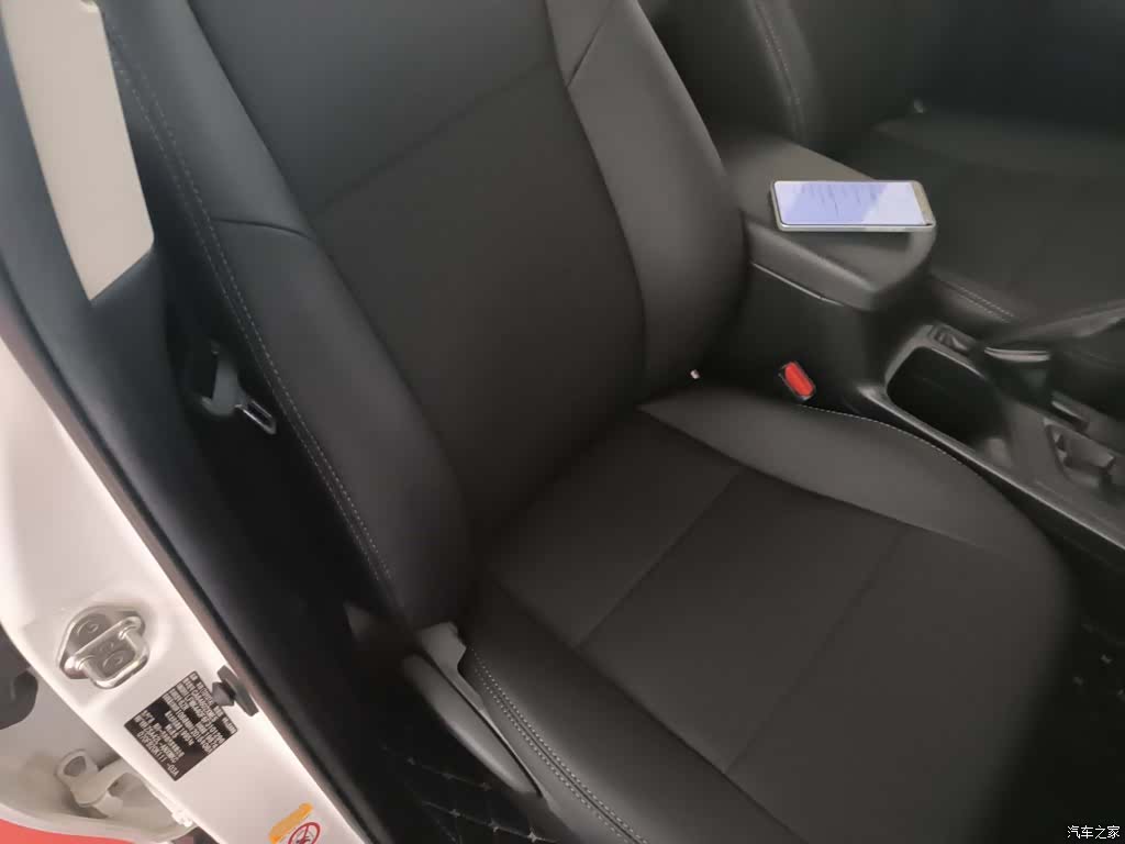Toyota RAV4, 2015 19