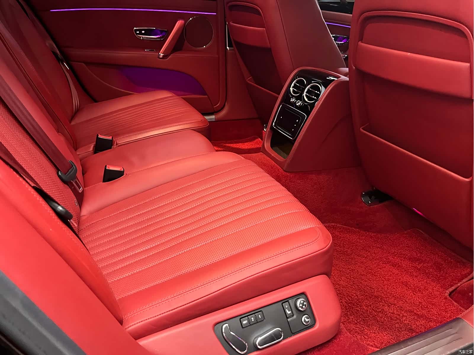 Bentley Flying Spur, 2017 12