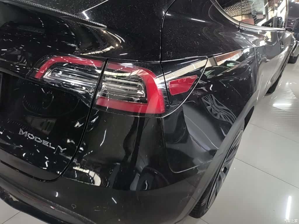 Tesla Model Y, 2023 8