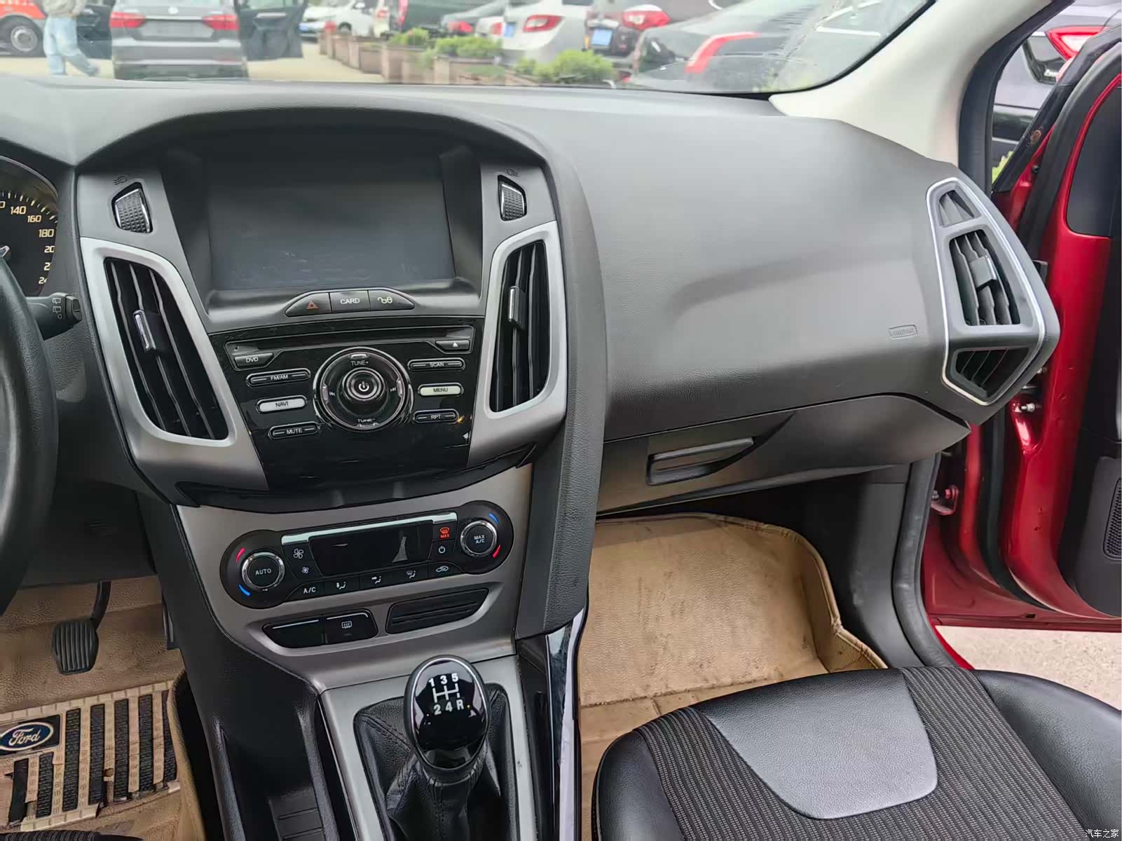 Ford Focus, 2015 8