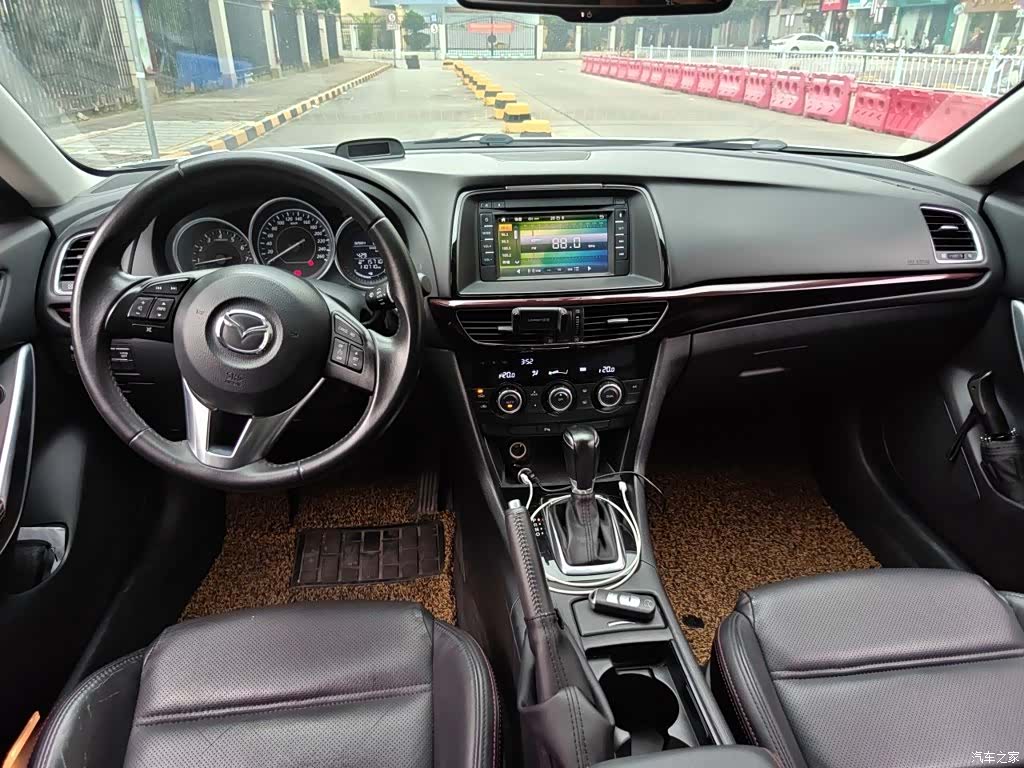 Mazda Atenza, 2014 13