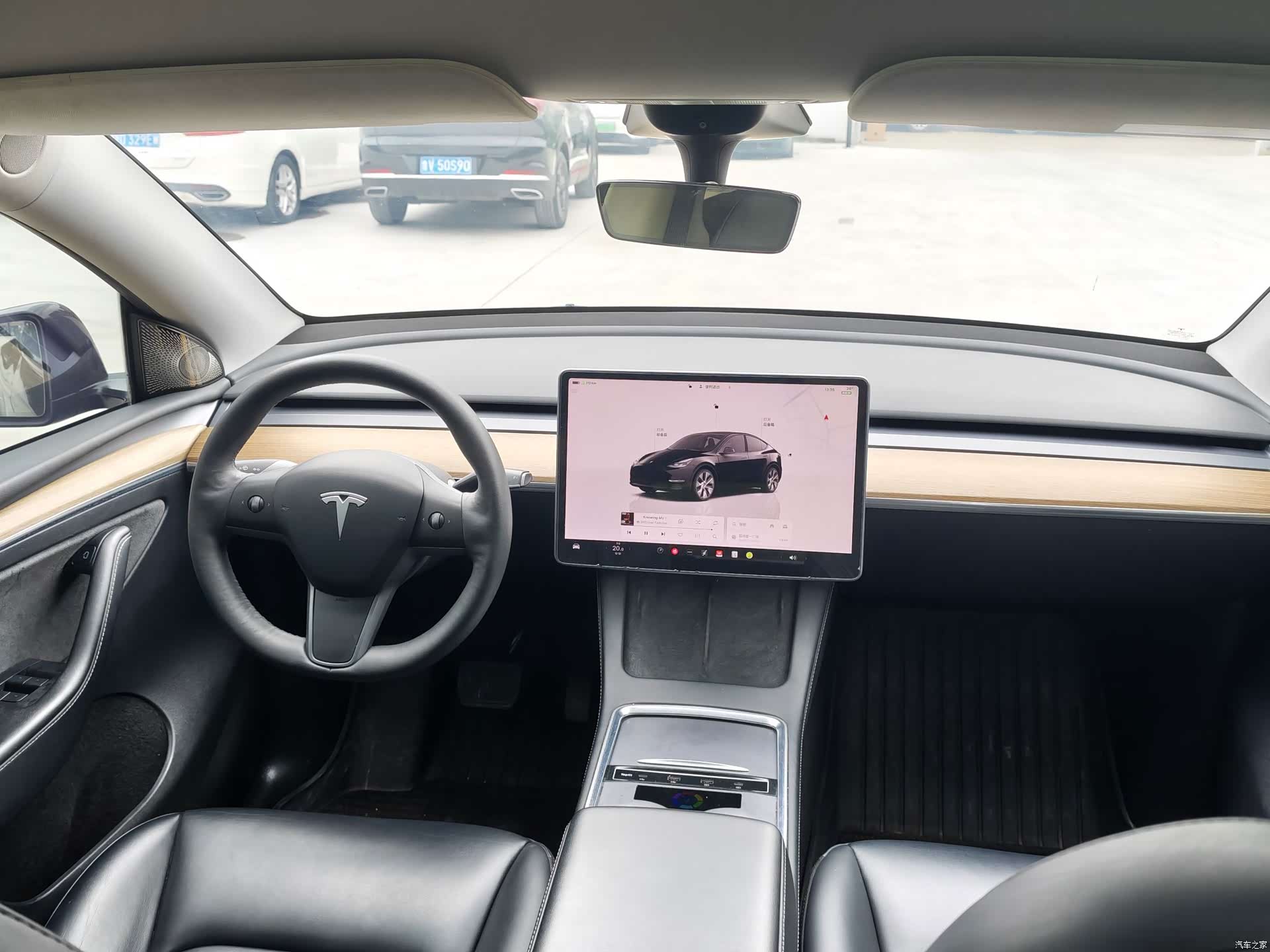 Tesla Model Y, 2022 7