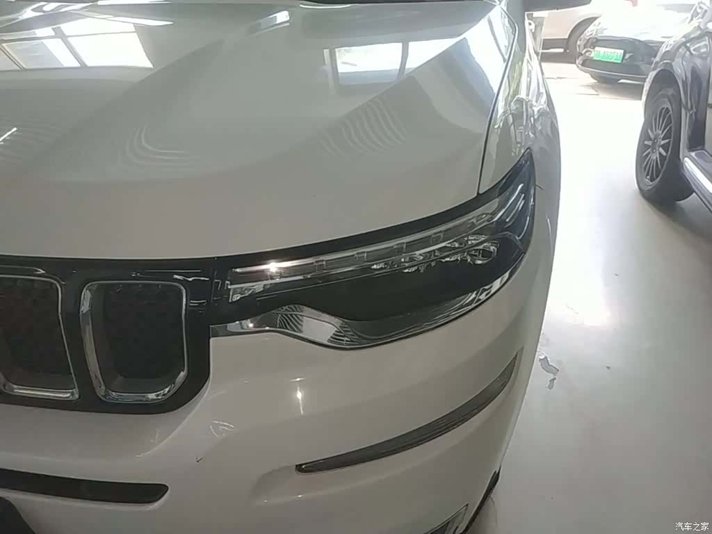 Jeep Grand Commander, 2019 24