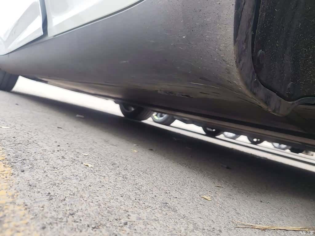 Tesla Model Y, 2024 22