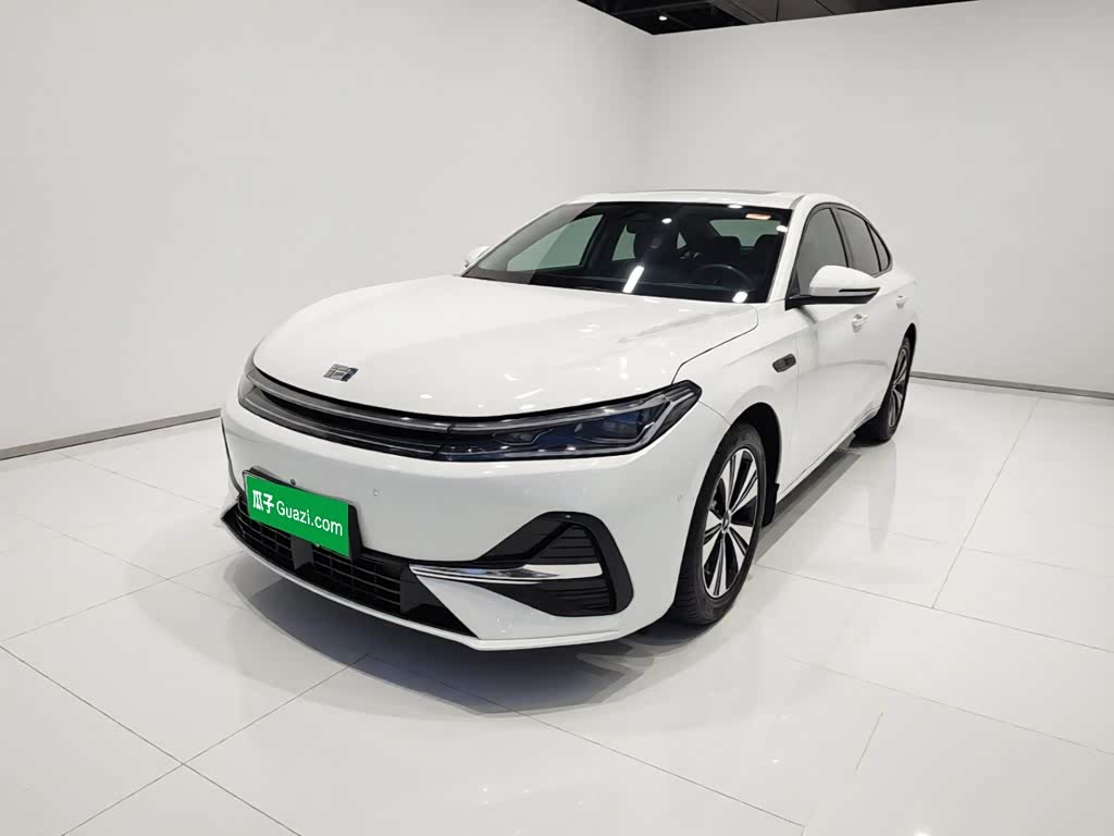Geely Galaxy A7 EM