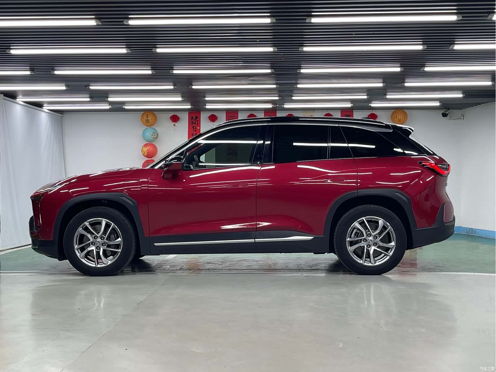 NIO ES6, 2022 4