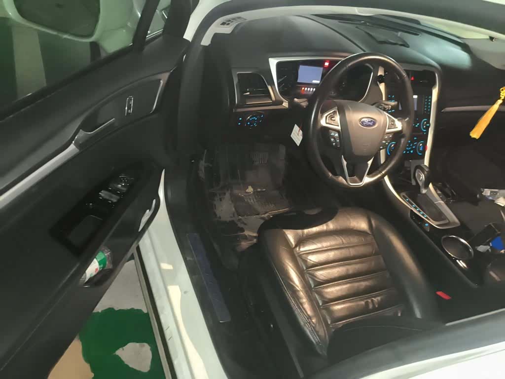 Ford Mondeo, 2015 14