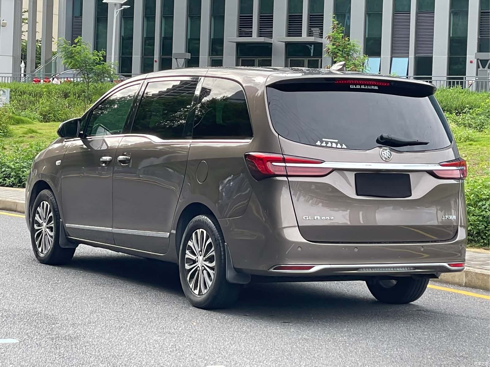 Buick GL8, 2021 все фото