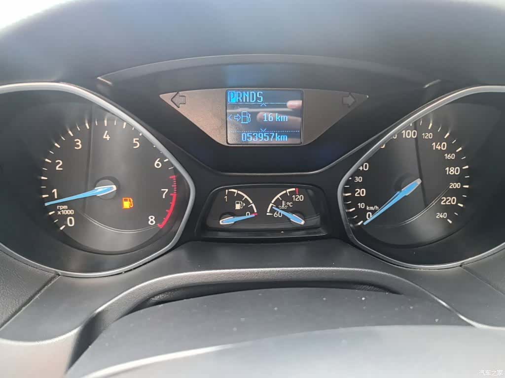 Ford Focus, 2018 12