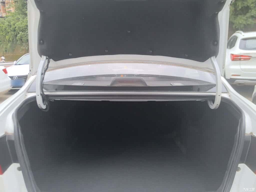 Roewe 350, 2016 19