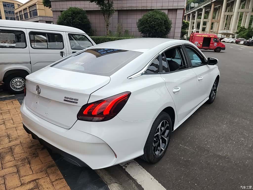 MG MG5, 2023 7