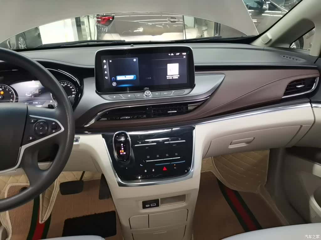 Buick GL8, 2024 13