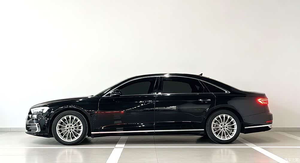 Audi A8L, 2019 2