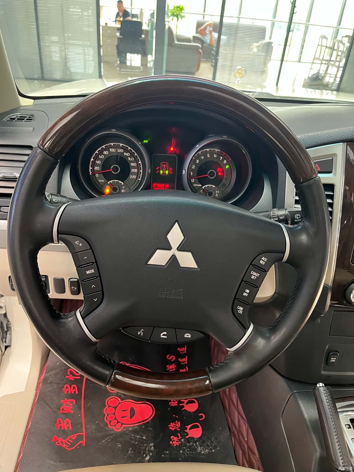 Mitsubishi Pajero, 2020 16