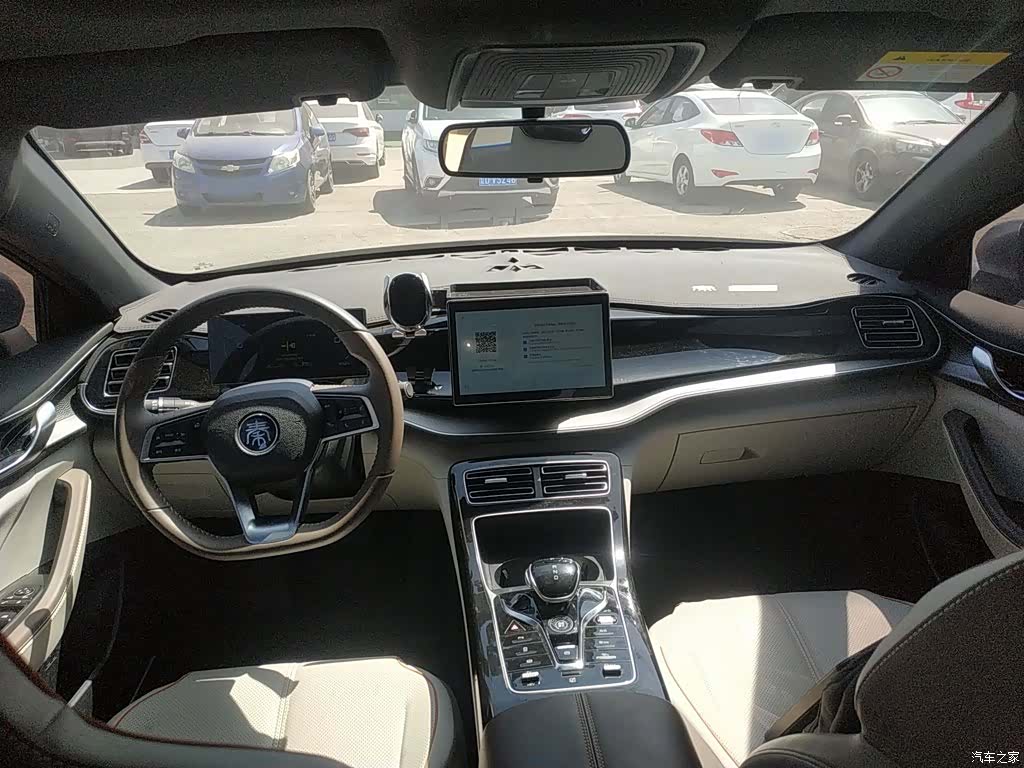 BYD Qin, 2023 10