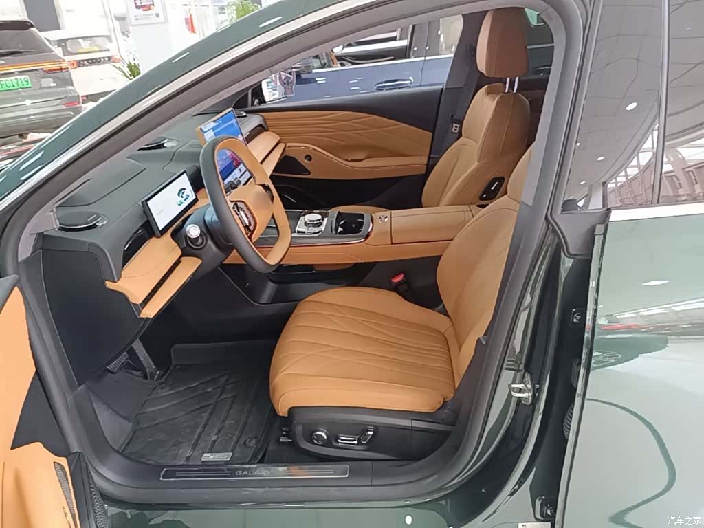 Geely 8, 2025 15