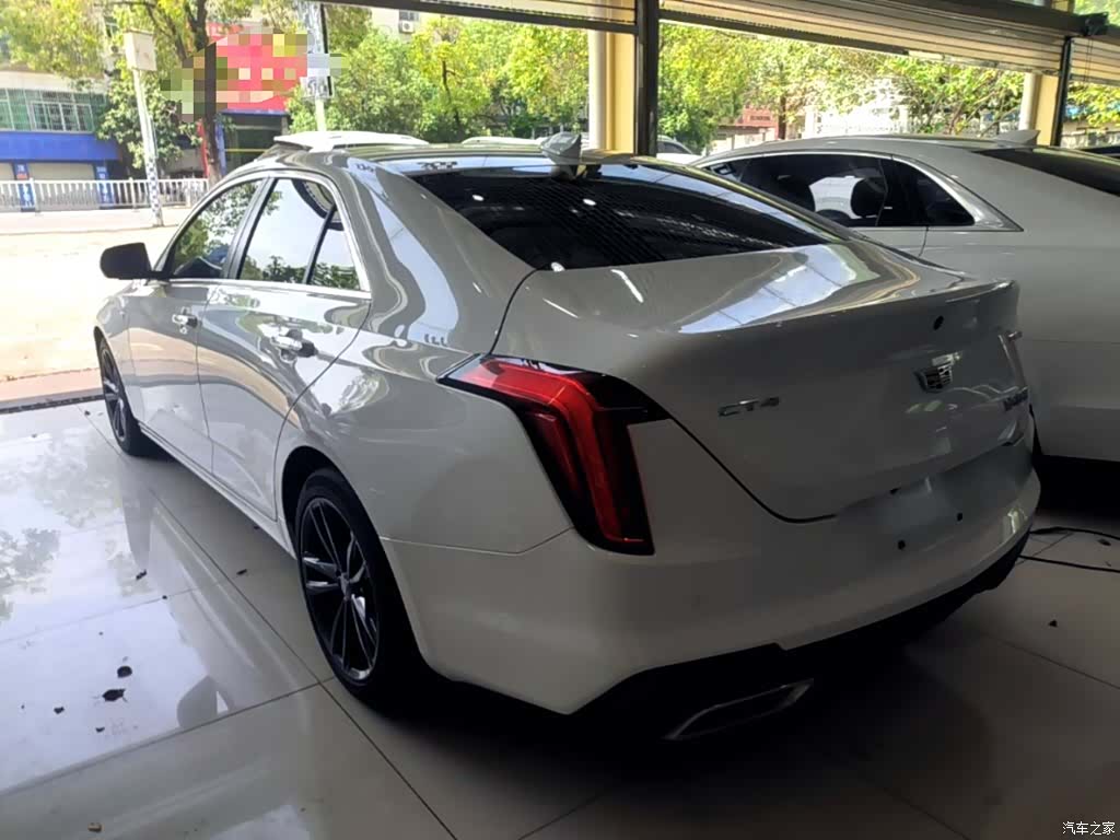 Cadillac CT4, 2022 все фото