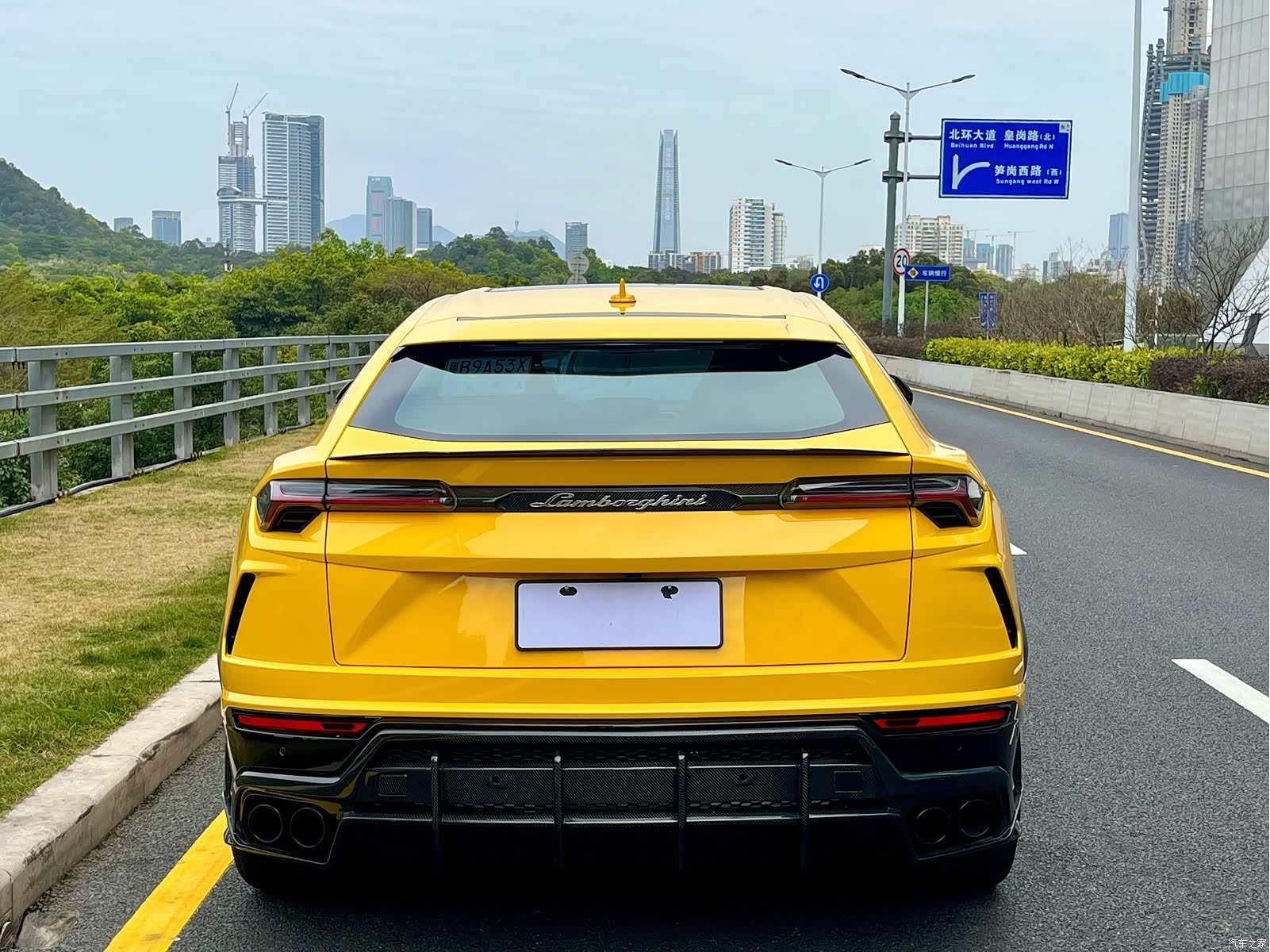 Lamborghini Urus, 2021 все фото