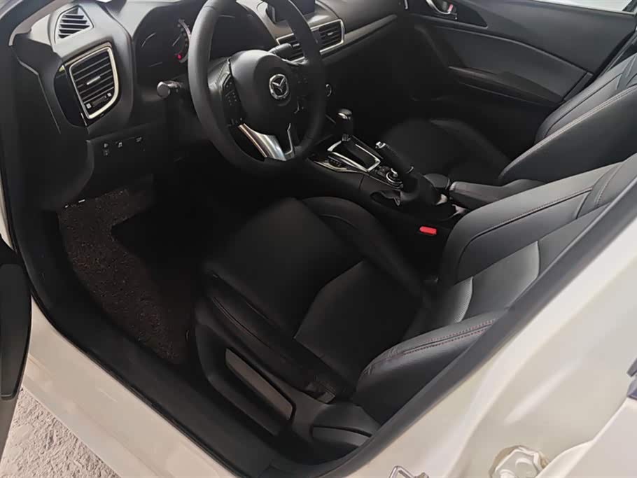 Mazda 3 Angkesaila Mazda 3 Angkesaila