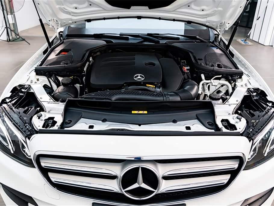 Mercedes-Benz E-class Mercedes-Benz E-class