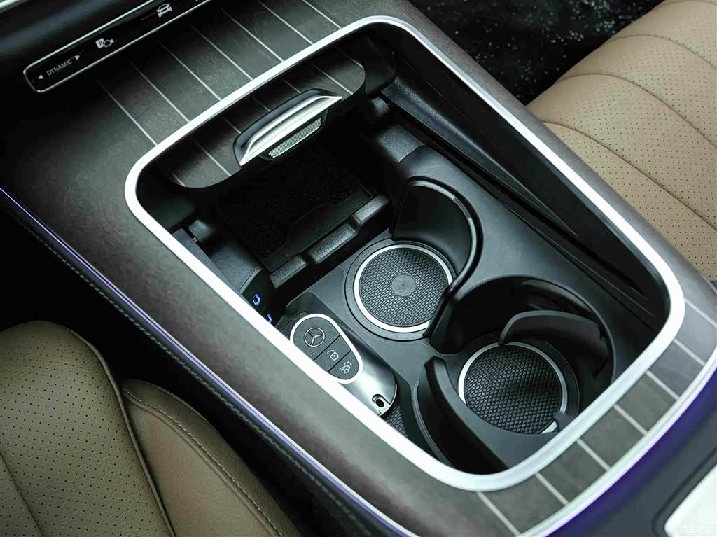 Mercedes-Benz E-Class, 2026 10