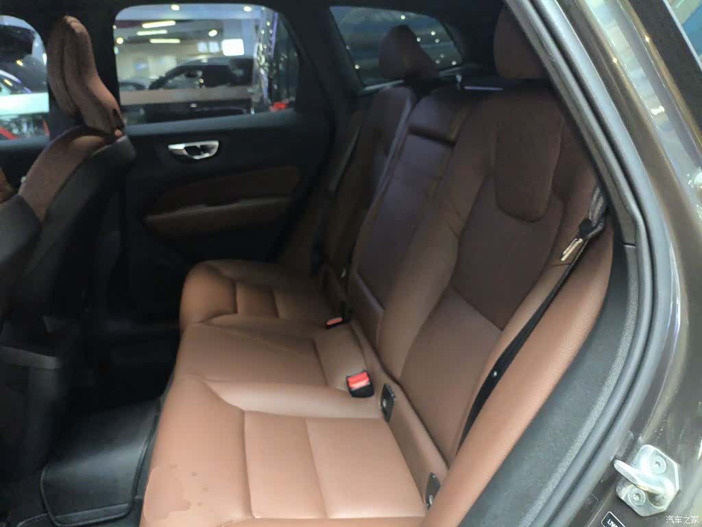 Volvo XC60, 2020 13