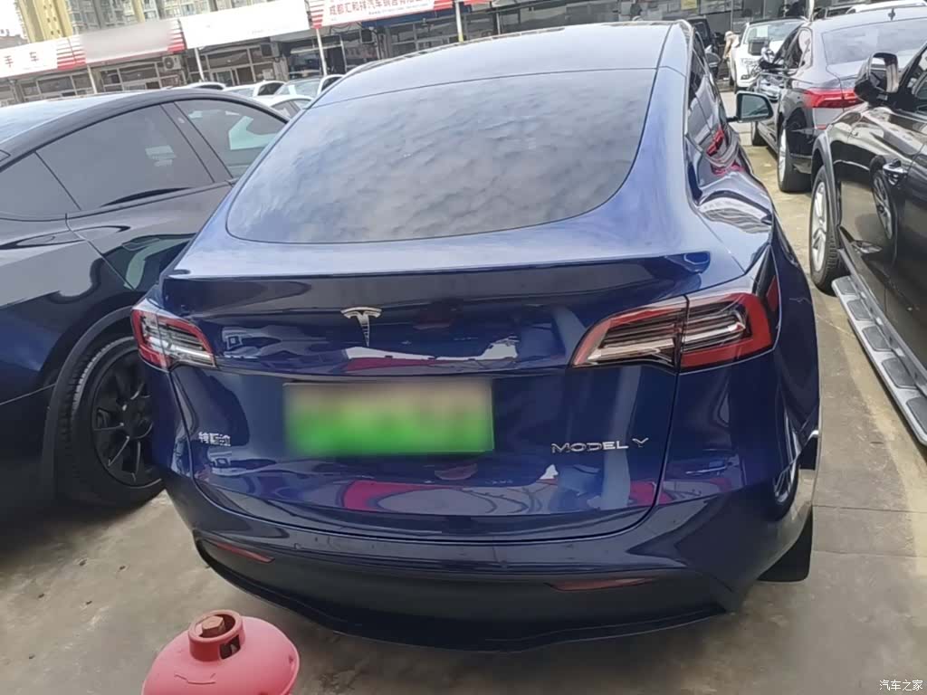 Tesla Model Y, 2022 6