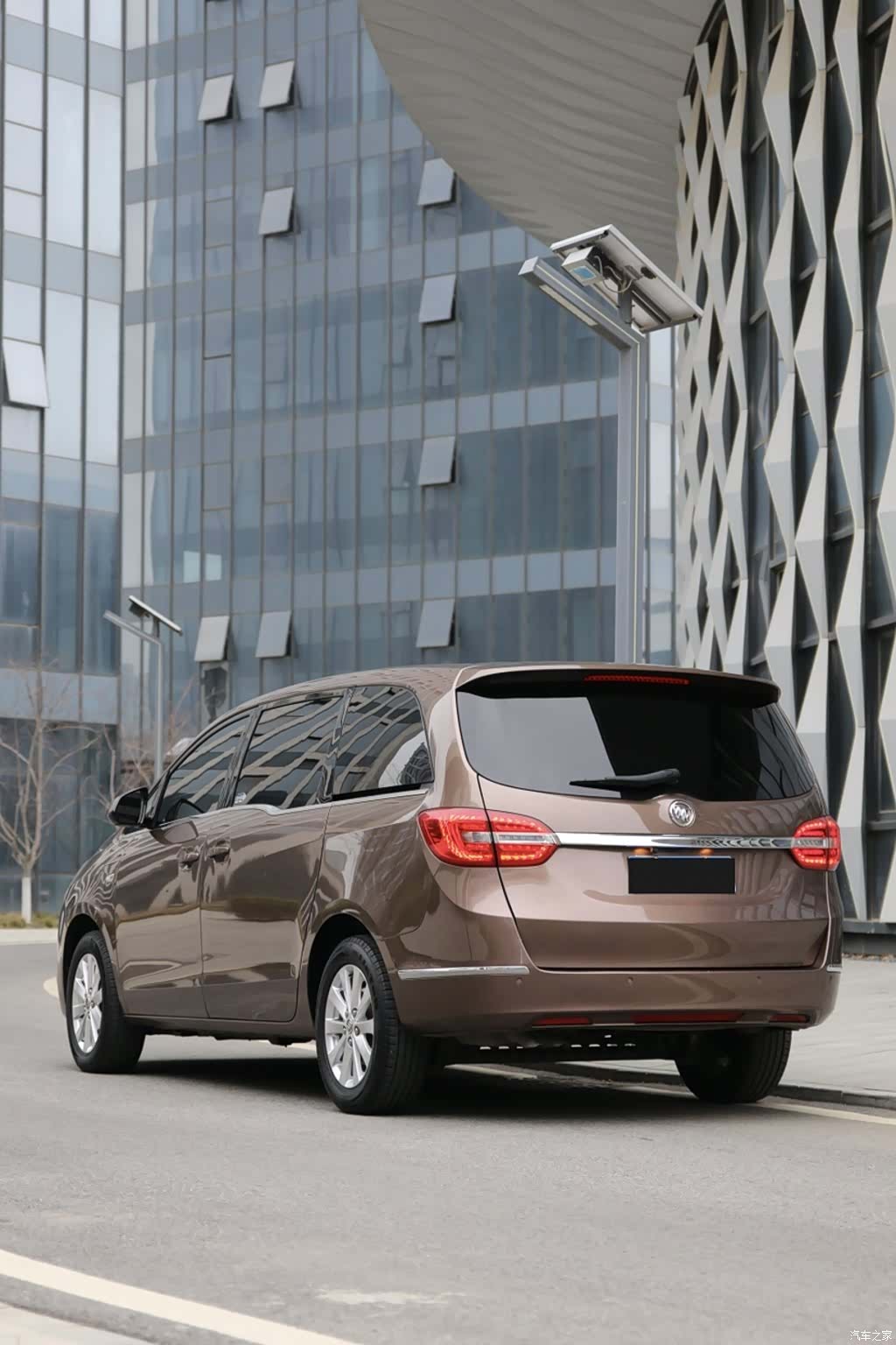 Buick GL8, 2020 6