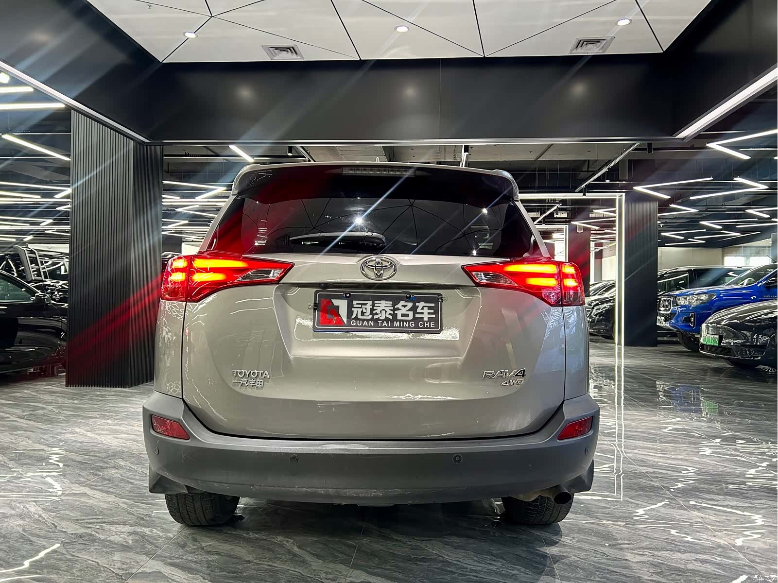 Toyota RAV4, 2016 6