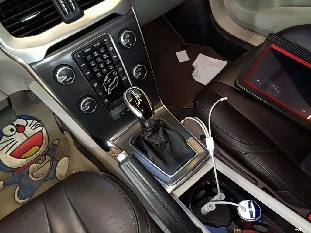 Volvo V40, 2016 6