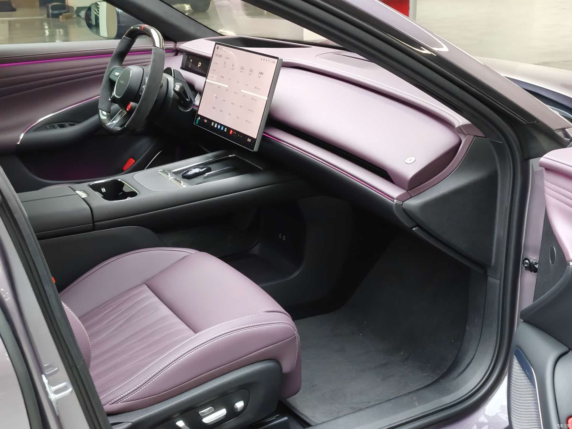 Xiaomi SU7, 2026 18