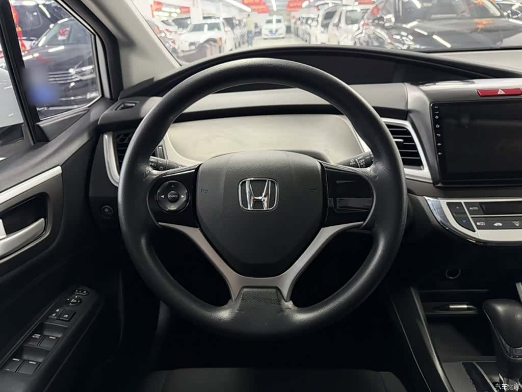 Honda Jade, 2018 все фото