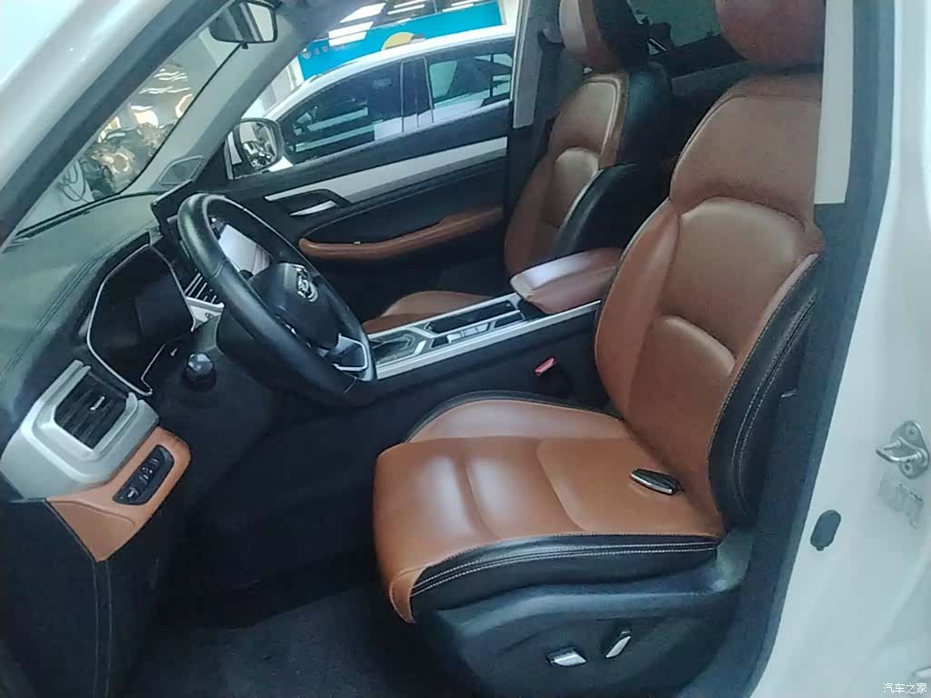 Geely X6, 2020 7