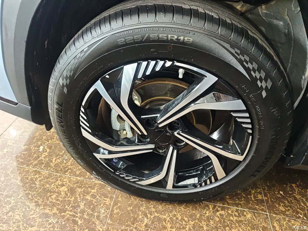 Geely Boyue, 2024 23