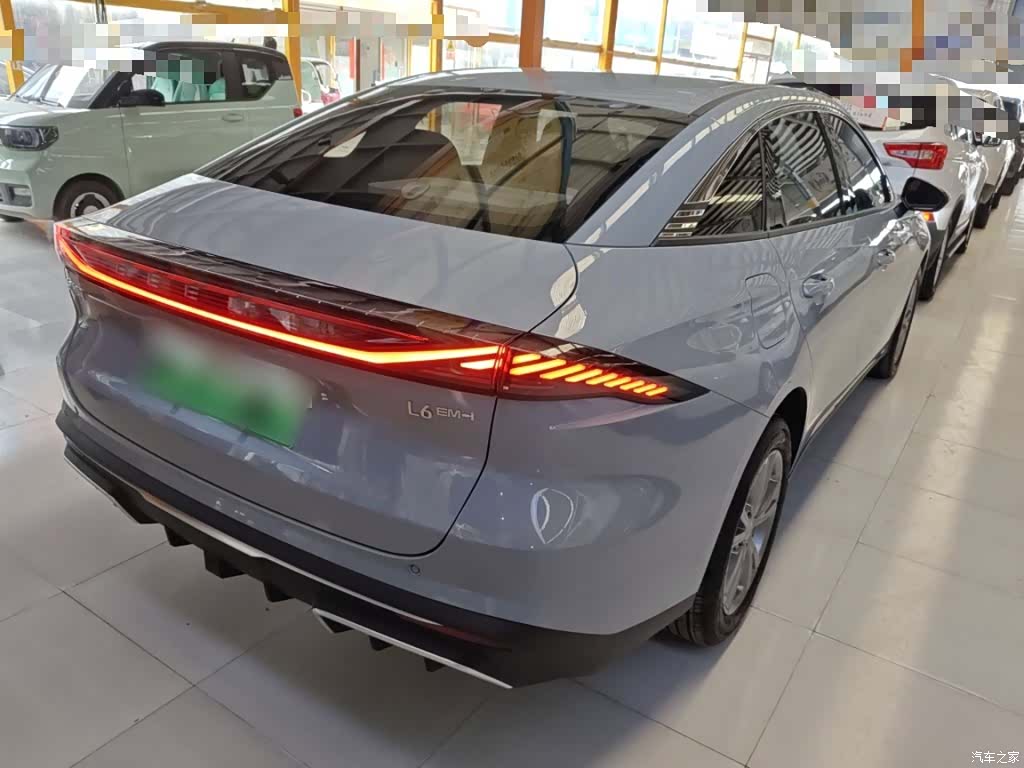 Geely Galaxy L6, 2025 7