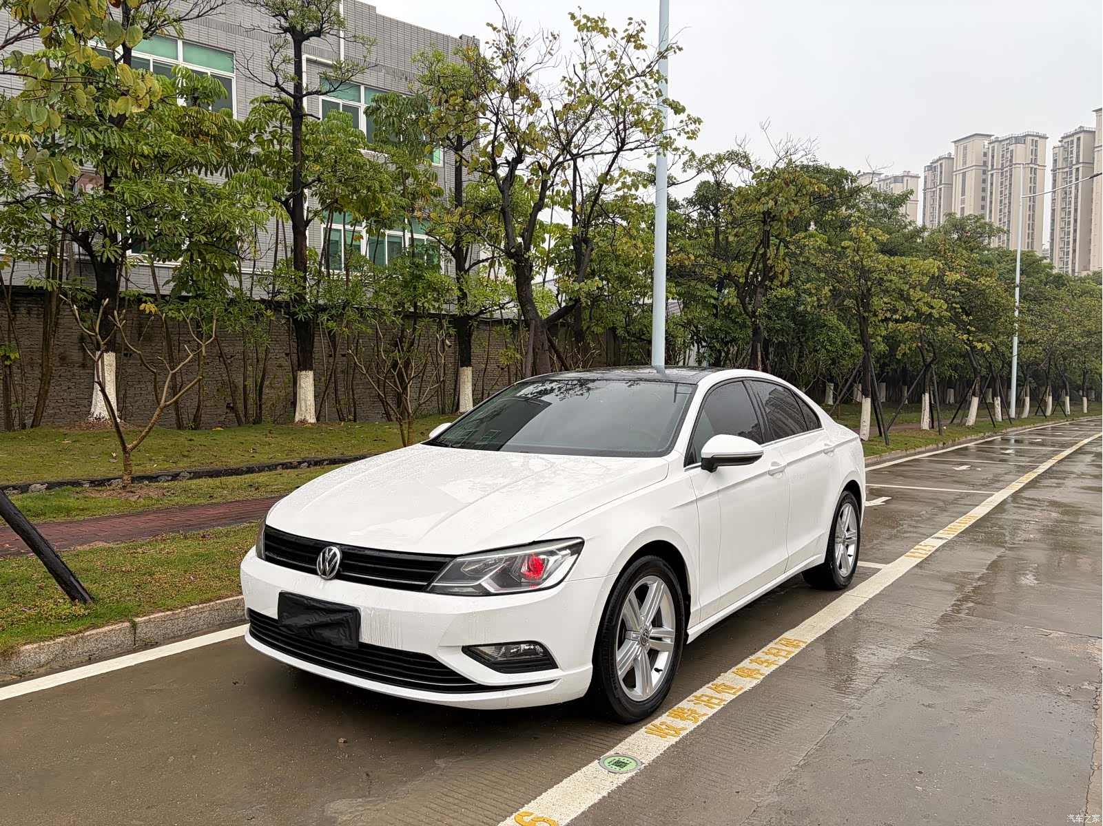 Volkswagen Lamando, 2016 1