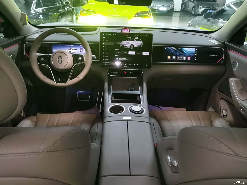 AITO M7, 2025 6