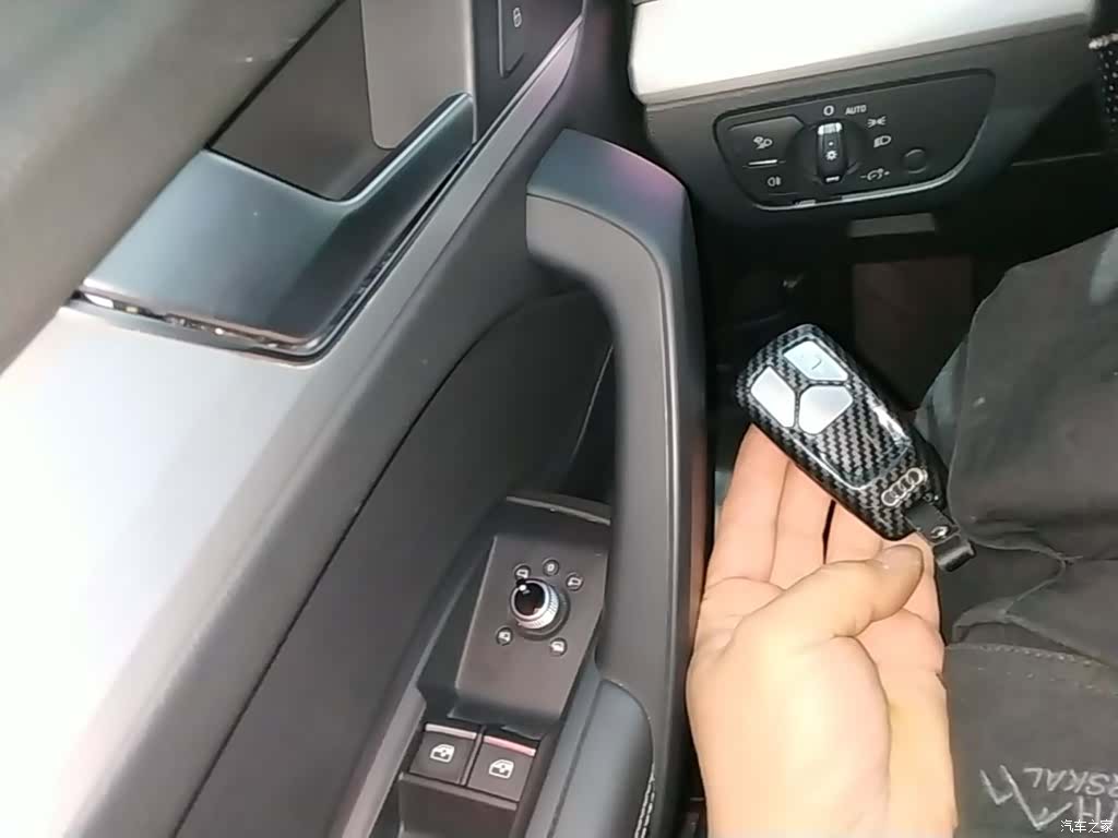 Audi Q5L, 2020 16