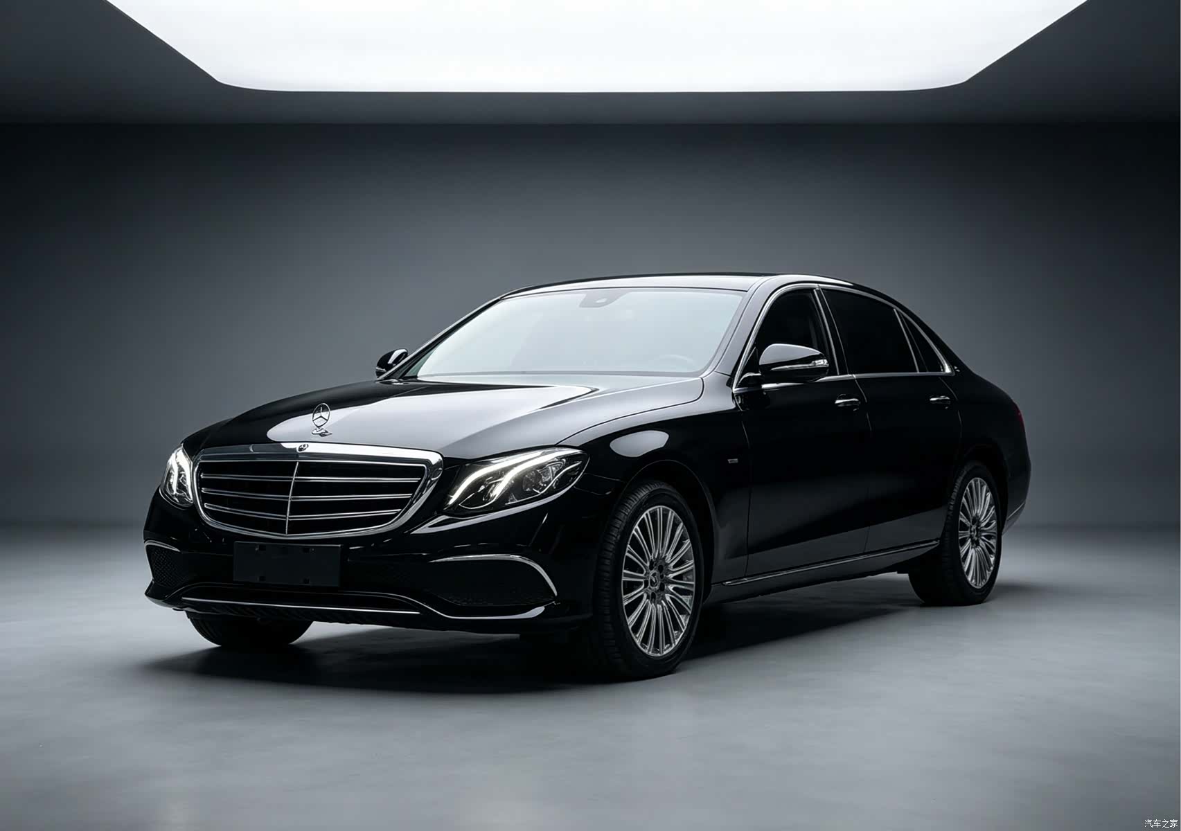 Mercedes-Benz E-Class, 2019 1