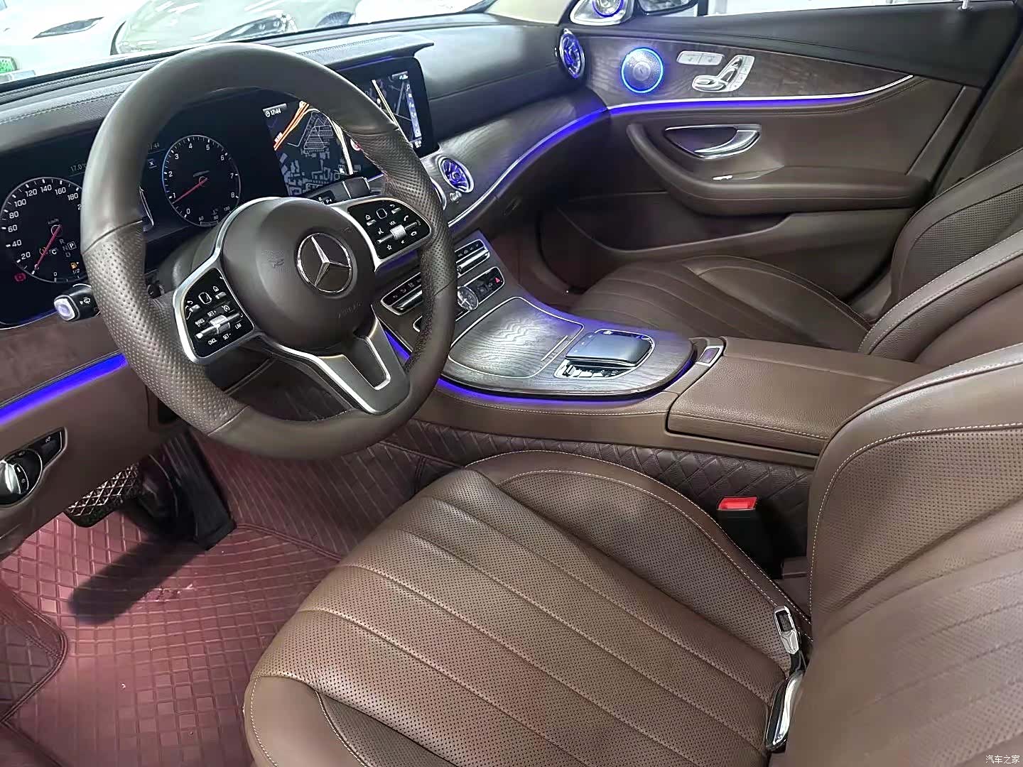 Mercedes-Benz E-Class, 2019 4