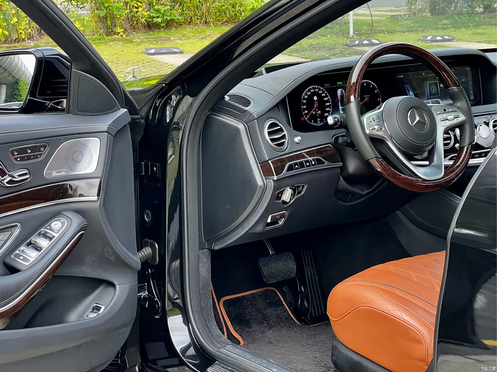 Maybach S-Class, 2020 11